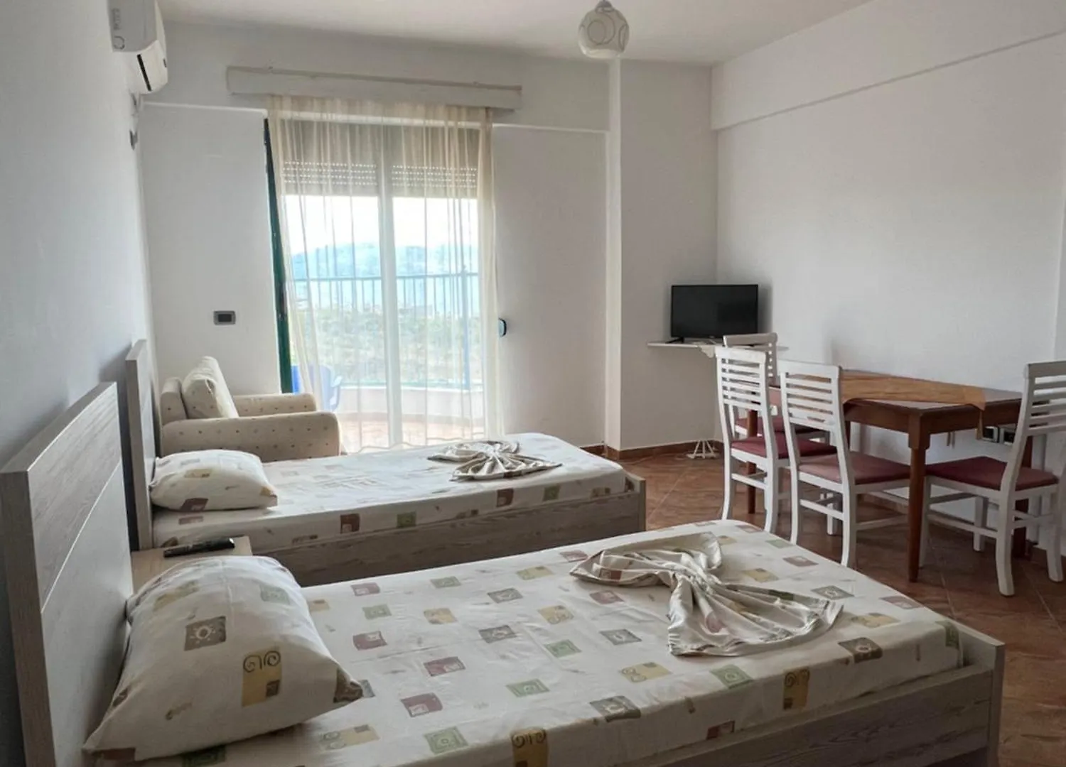 Serenity Apartments Sarandë 0*,  Albania